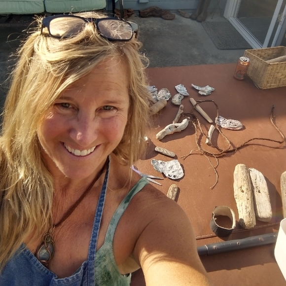 Meet your Posher, Cary - Picture 1 of 1